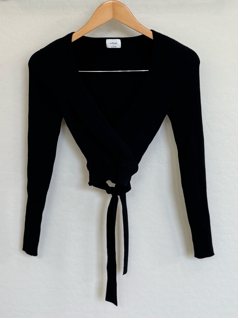 Aritzia Wilfred All Tied Up Black Ribbed Knit Long Sleeve Wrap Top Size S